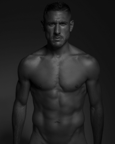 UN FUBOLISTA EN EL ESTUDIO